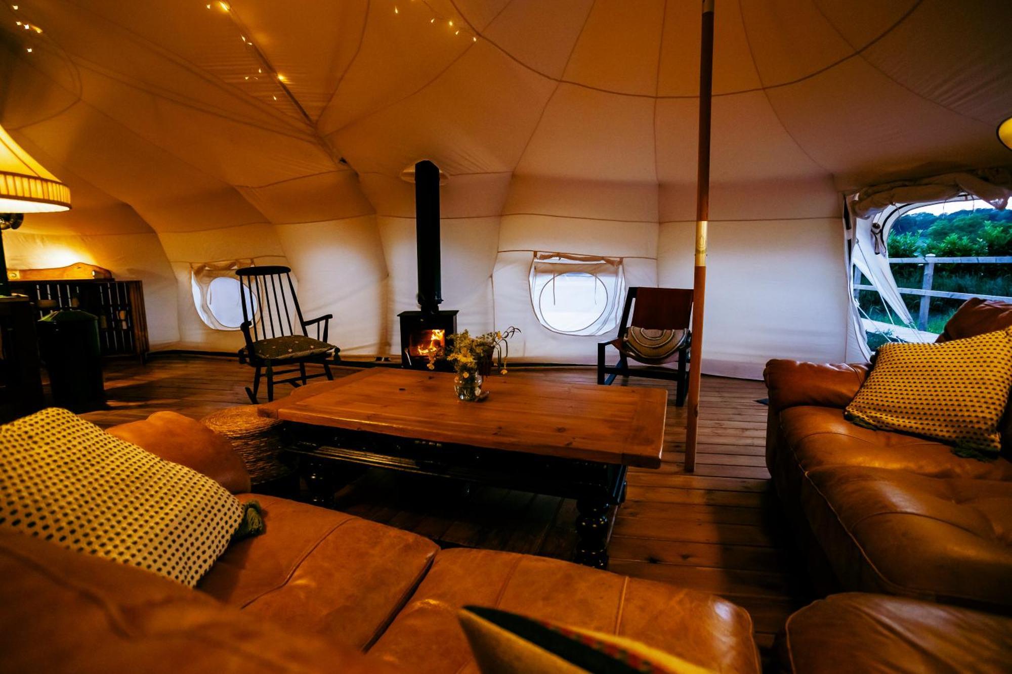 Вілла Luxury Glamping Retreat In Баттл Екстер'єр фото