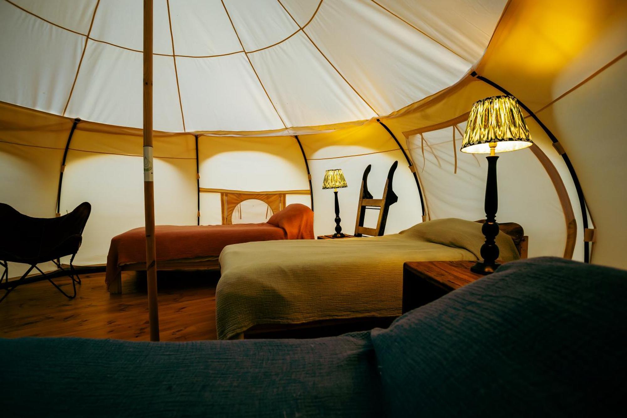 Вілла Luxury Glamping Retreat In Баттл Екстер'єр фото
