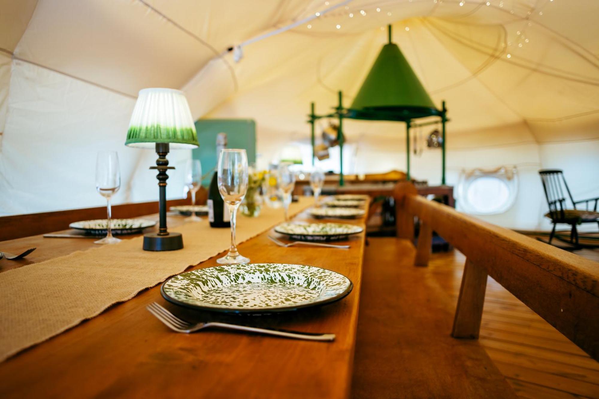 Вілла Luxury Glamping Retreat In Баттл Екстер'єр фото