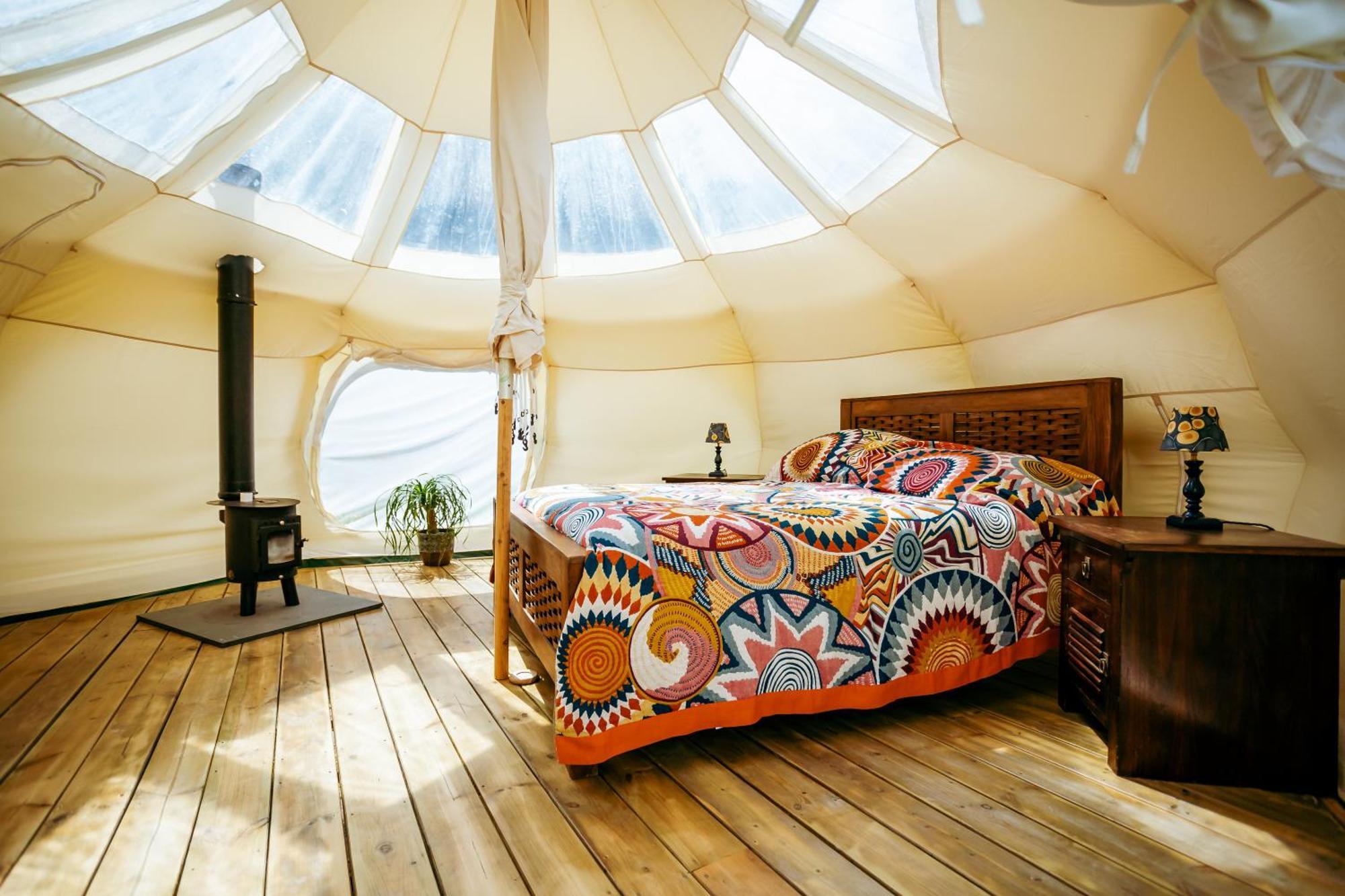 Вілла Luxury Glamping Retreat In Баттл Екстер'єр фото