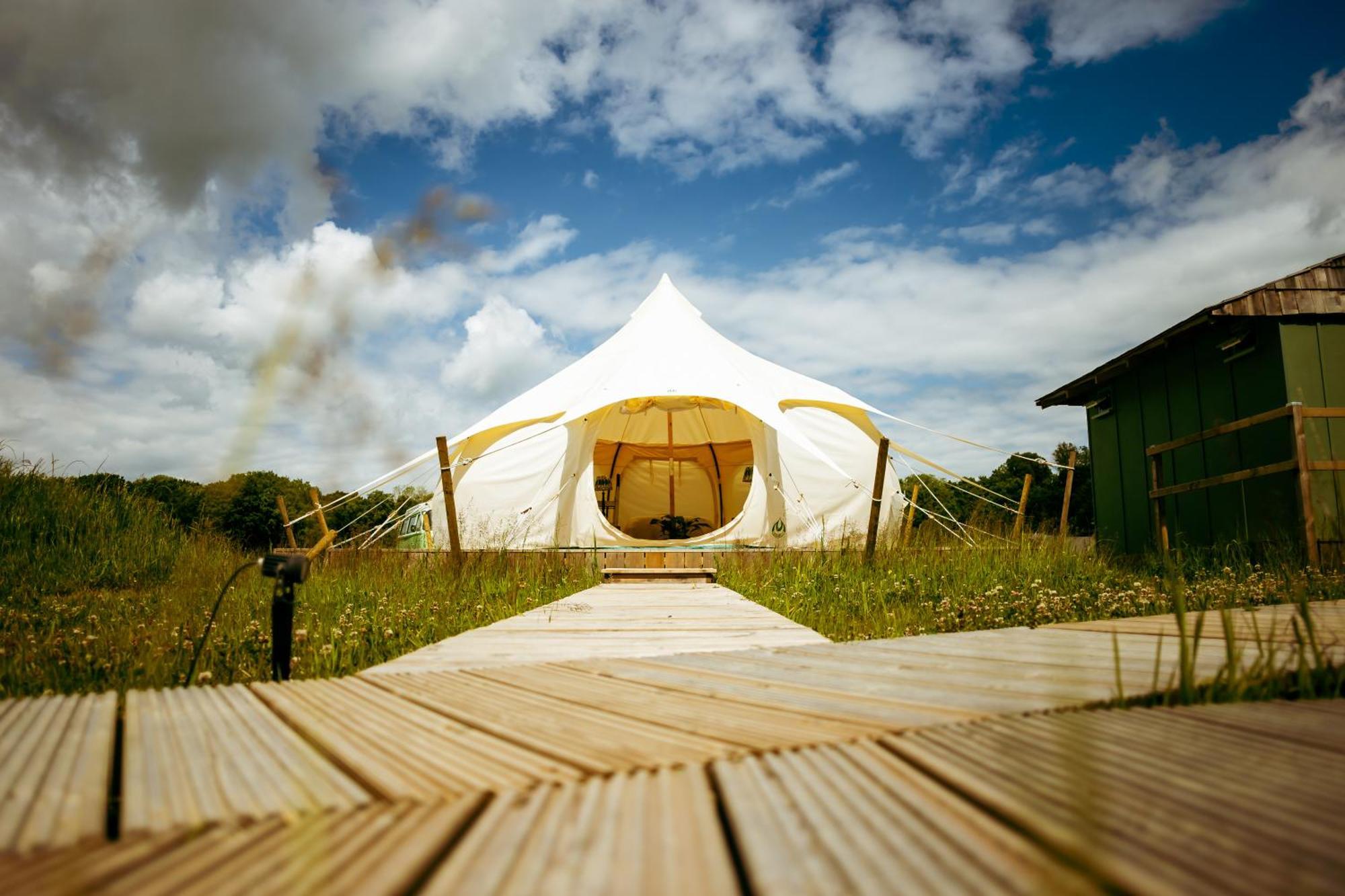 Вілла Luxury Glamping Retreat In Баттл Екстер'єр фото