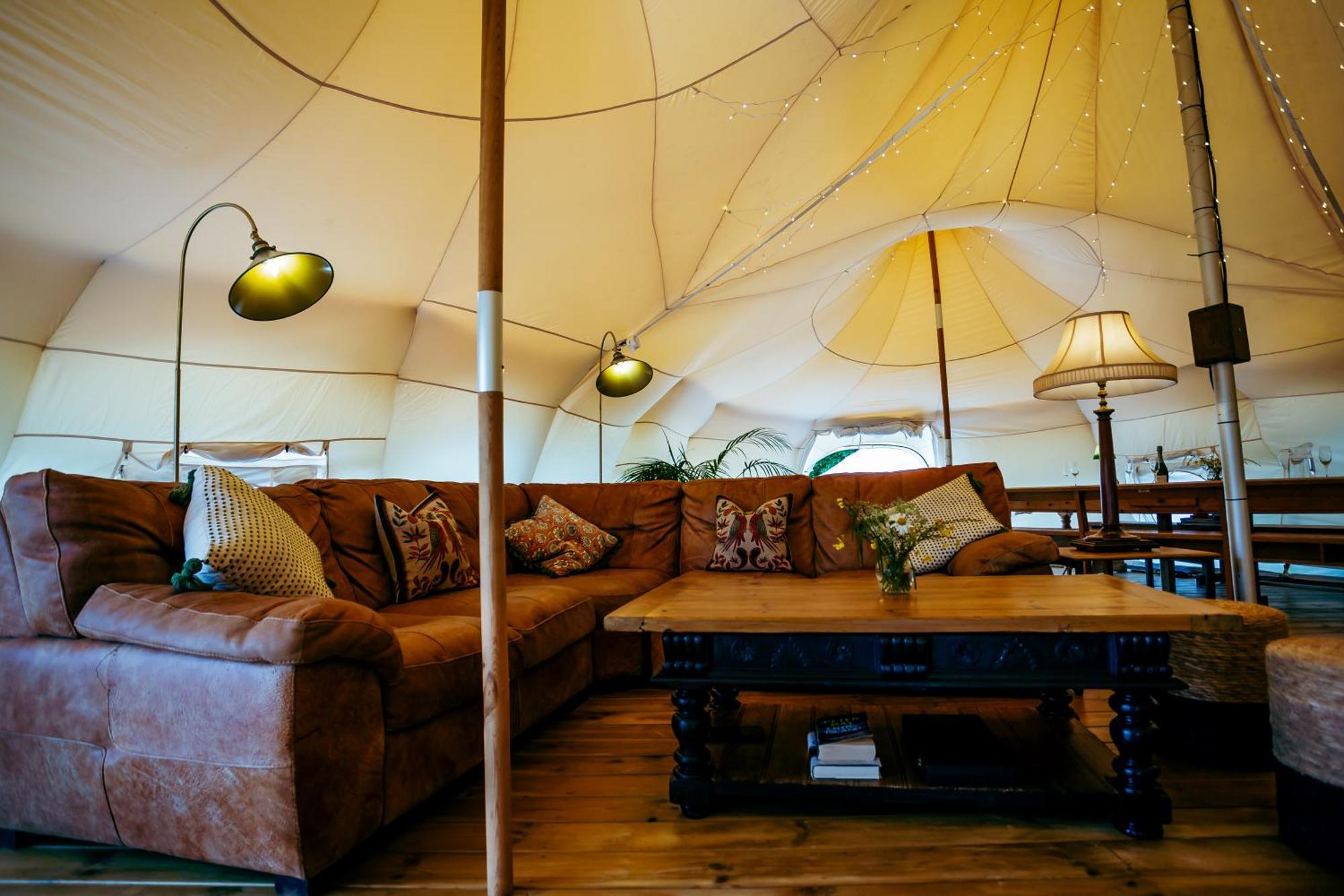 Вілла Luxury Glamping Retreat In Баттл Екстер'єр фото
