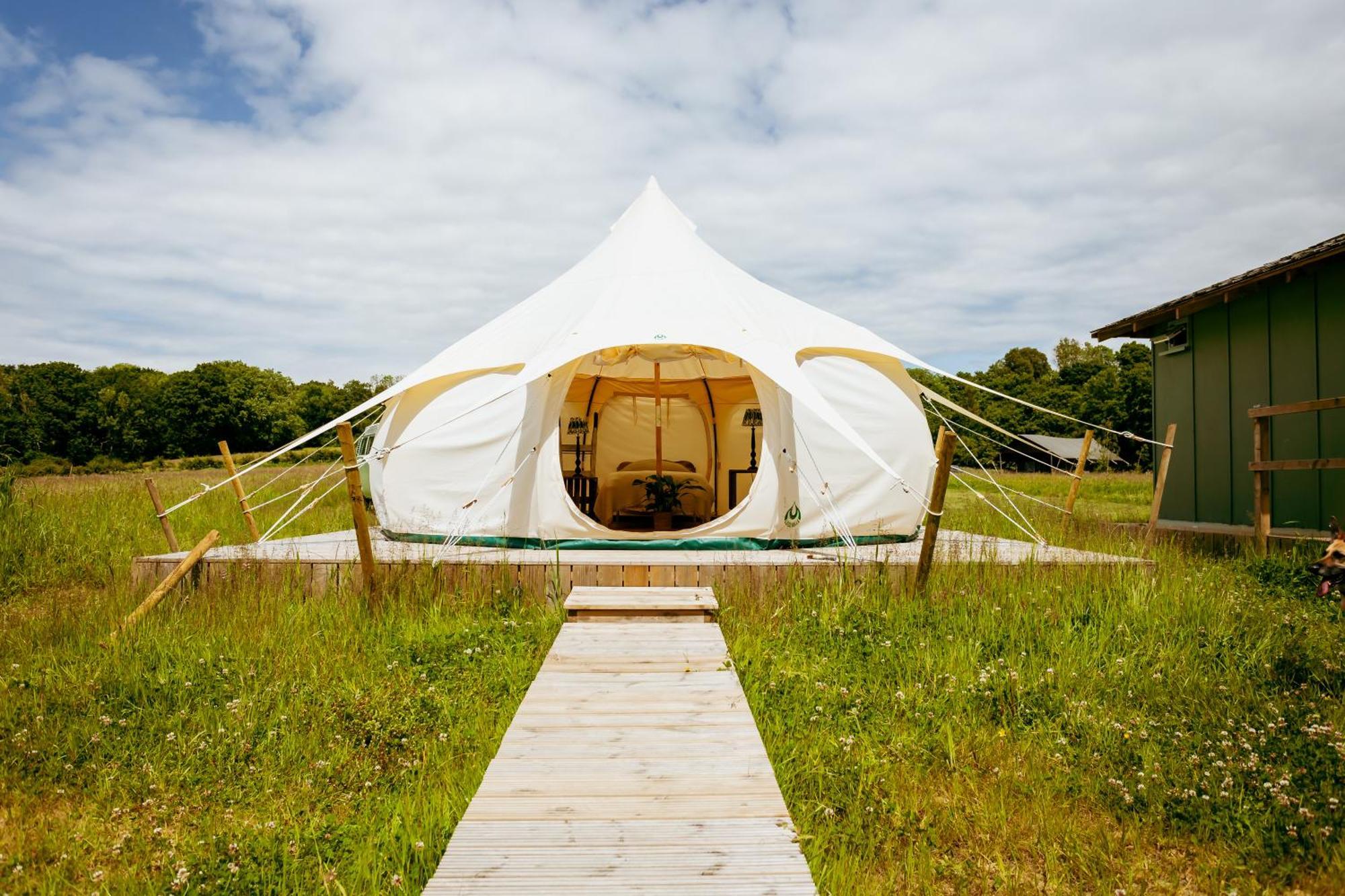Вілла Luxury Glamping Retreat In Баттл Екстер'єр фото